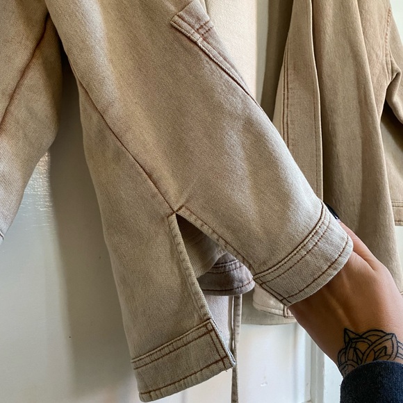 Cream jacket - Picture 3 of 5